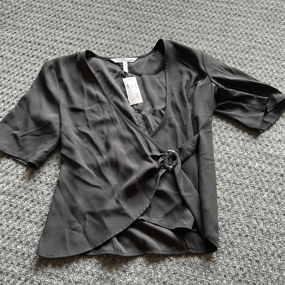 NWT wrap top